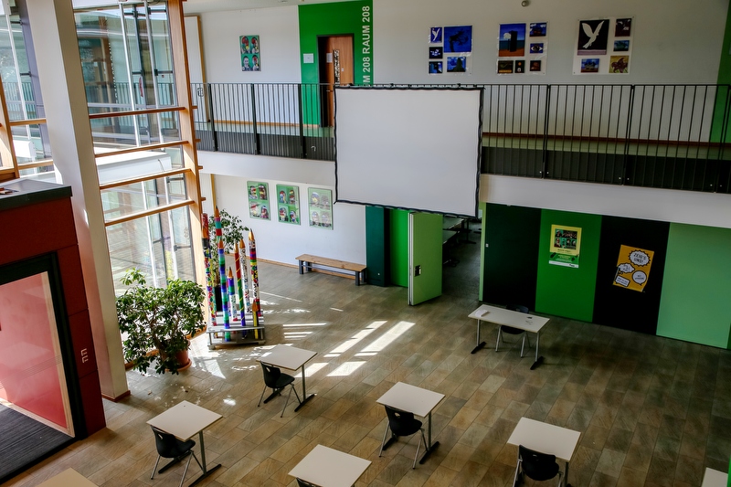 Foto des Innenbereiches der Schule